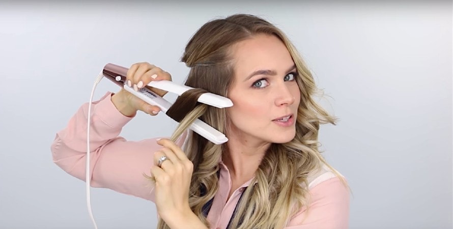 curling-hair-with-flat-iron