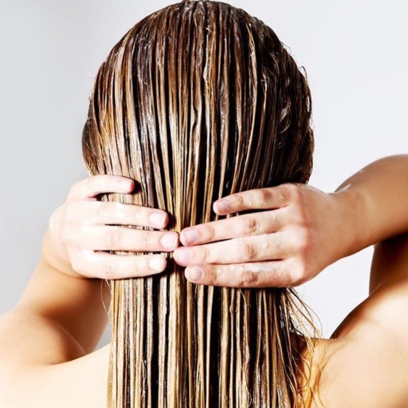 girl-with-wet-hair