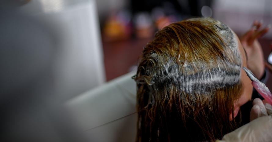 Hair dye application